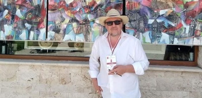 ТОНИ ЧАТЛЕСКИ – УМЕТНОСТА Е ПОСТОЈАНО ИСТРАЖУВАЊЕ, А НЕ САМО ПРОФЕСИЈА