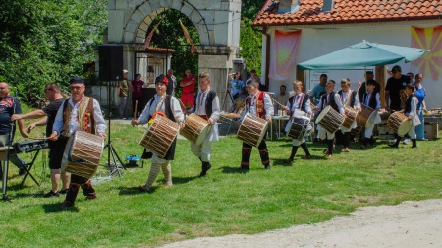 ОДРЖАНИ ЈУБИЛЕЈНИТЕ 40. МАРИОВСКО-МЕГЛЕНСКИ КУЛТУРНИ СРЕДБИ – ЧЕТИРИ ДЕЦЕНИИ ТРАДИЦИЈА
